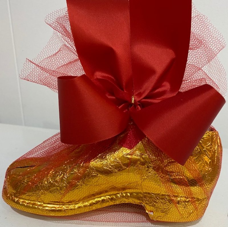 Zapato de hombre con cereales al chocolate